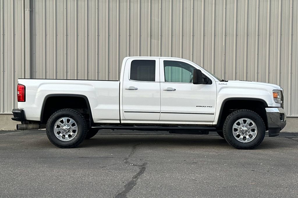 Used 2015 GMC Sierra 2500 SLT w/ Driver Alert Package image 3