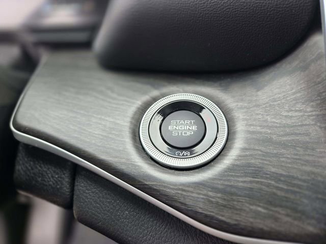 Used 2023 Jeep Grand Cherokee L Limited image 28