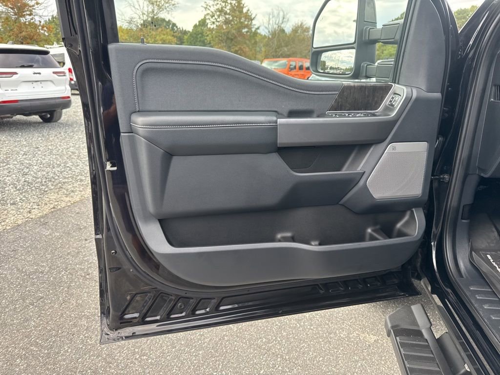 Used 2024 Ford F250 Lariat w/ Lariat Ultimate Package image 28