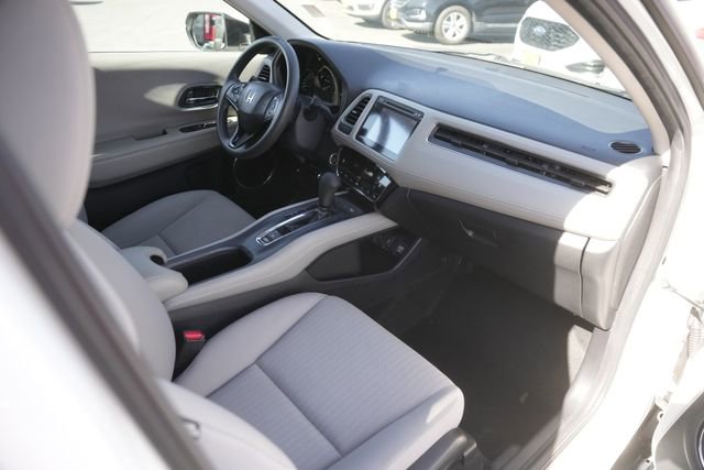 Used 2017 Honda HR-V EX image 17