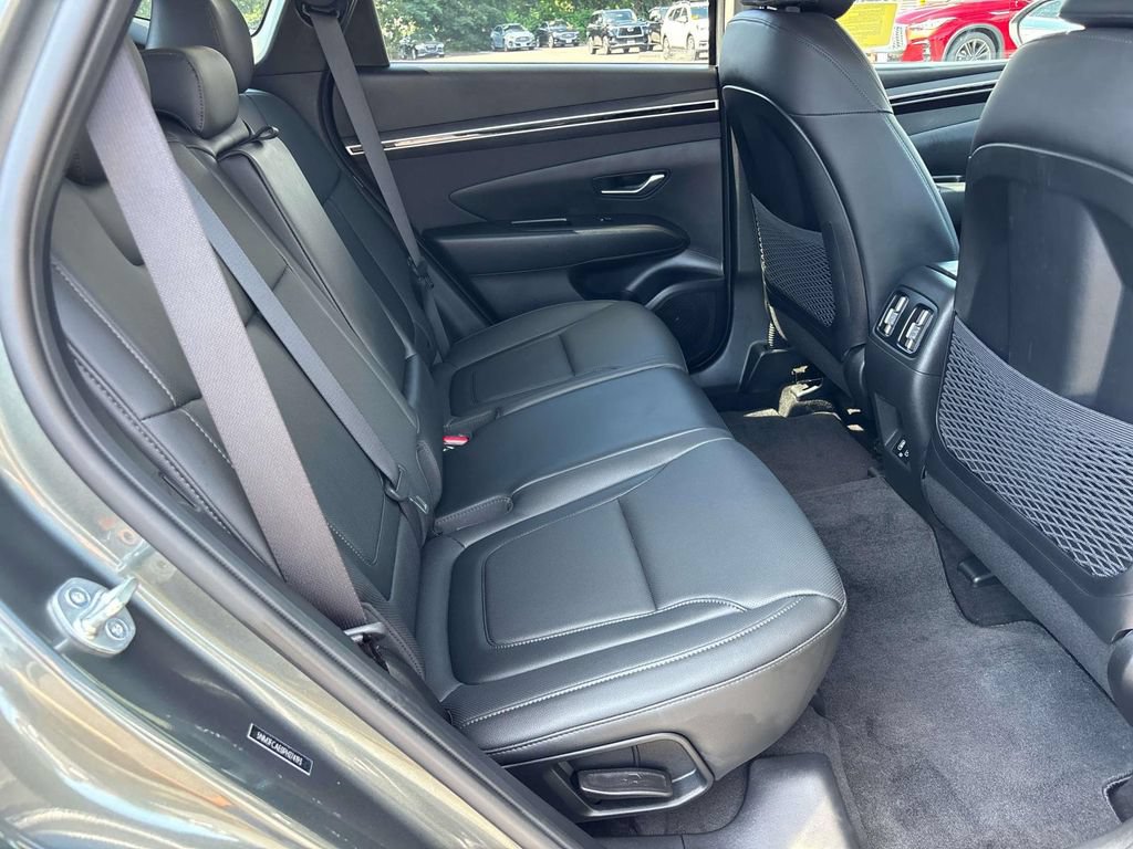 Used 2023 Hyundai Tucson SEL w/ Convenience Package AWD/4WD image 16
