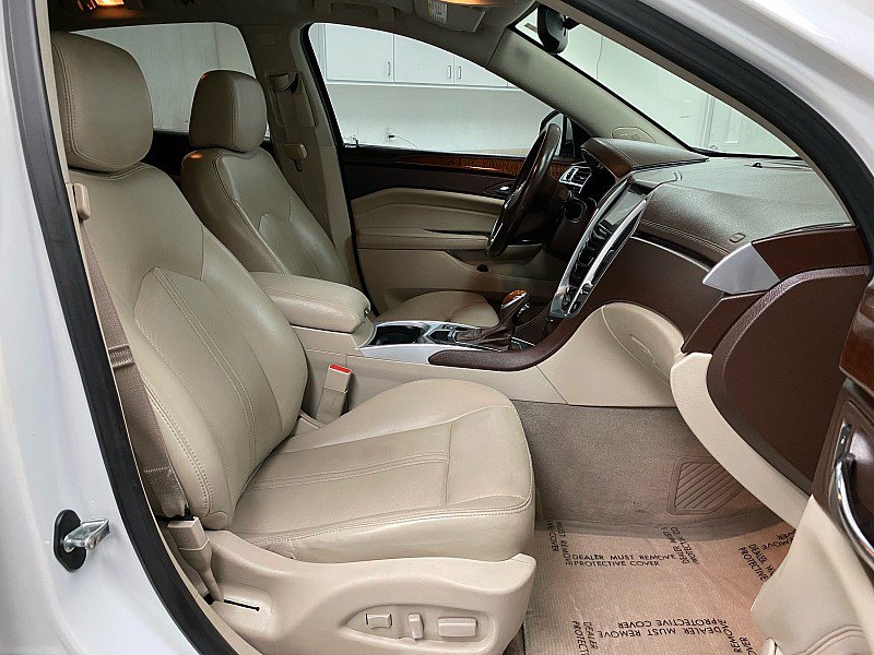 Used 2016 Cadillac SRX Luxury w/ Driver Awareness Package image 14