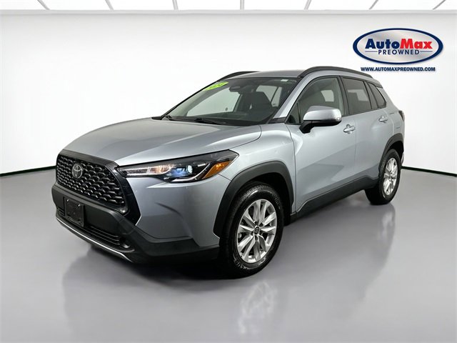 Used 2024 Toyota Corolla Cross LE image 4