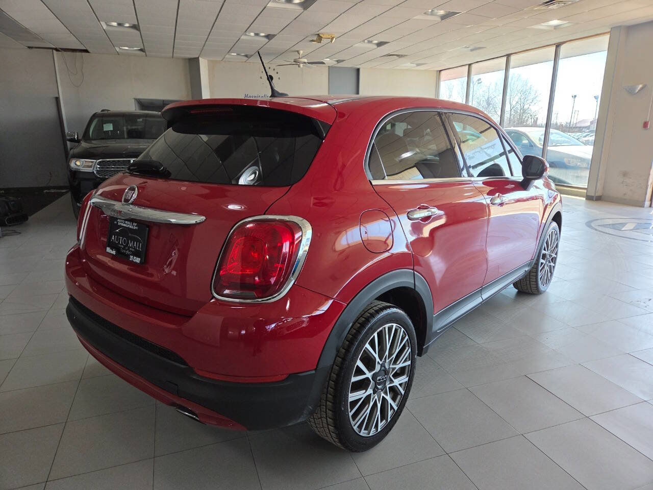 Used 2017 FIAT 500X Lounge image 7