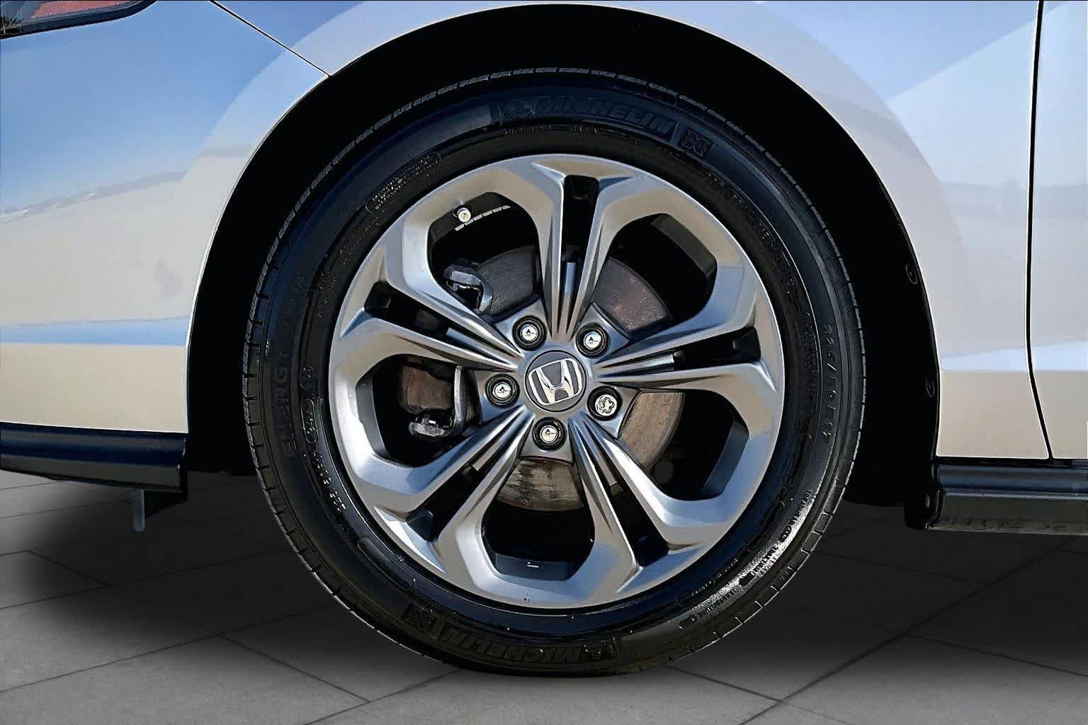 Used 2023 Honda Accord EX image 10