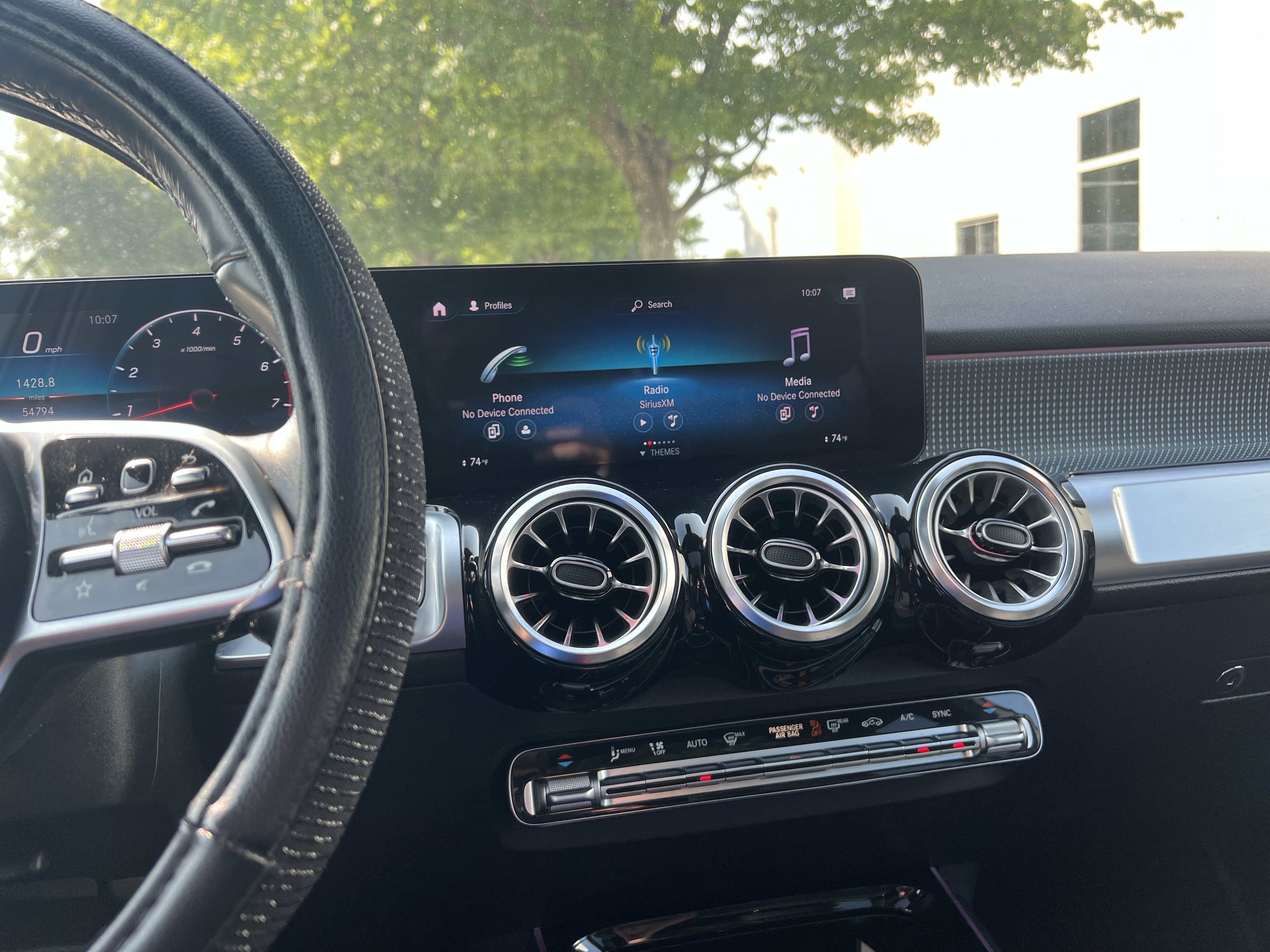 Certified 2022 Mercedes-Benz GLB 250 4MATIC image 32