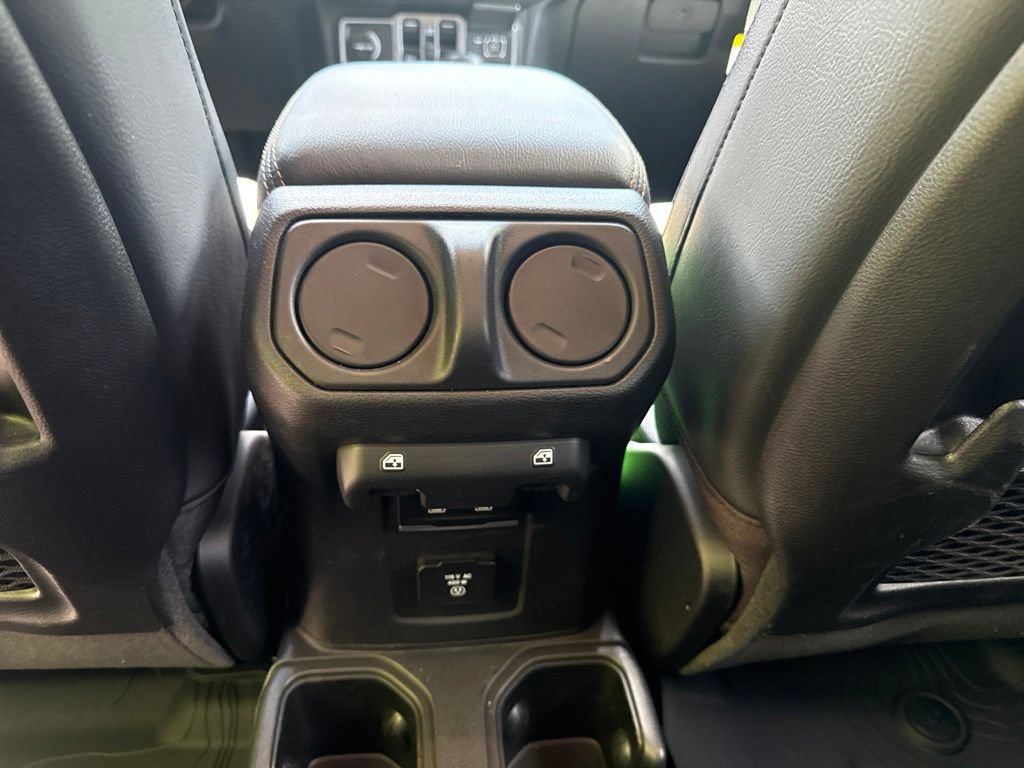 Used 2025 Jeep Gladiator Sport AWD/4WD image 16