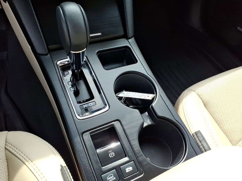 Used 2019 Subaru Outback 2.5i Limited AWD/4WD image 9