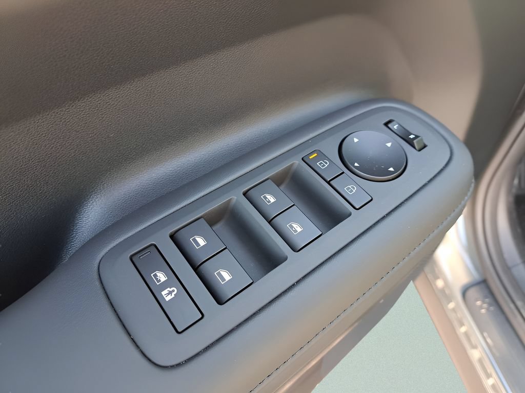 Used 2026 Hyundai Santa Fe SEL AWD/4WD image 14
