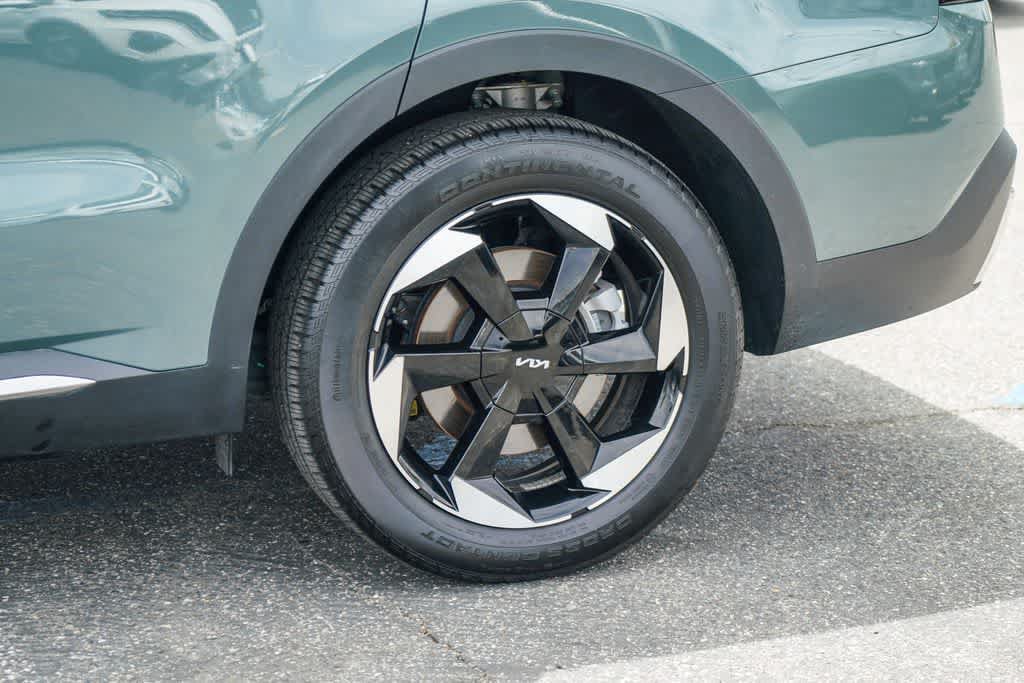 Certified 2025 Kia Sorento EX AWD/4WD image 10