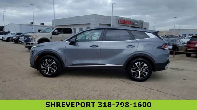 Used 2025 Kia Sportage EX image 6