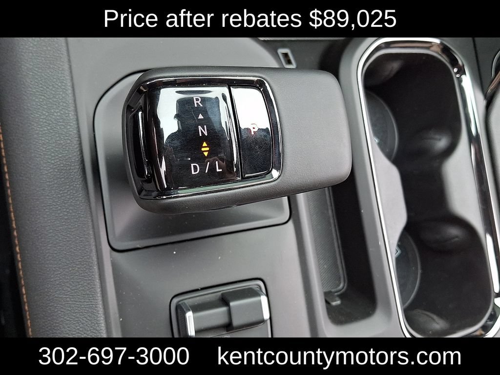 New 2026 GMC Sierra 1500 AT4 w/ Technology Package AWD/4WD image 17