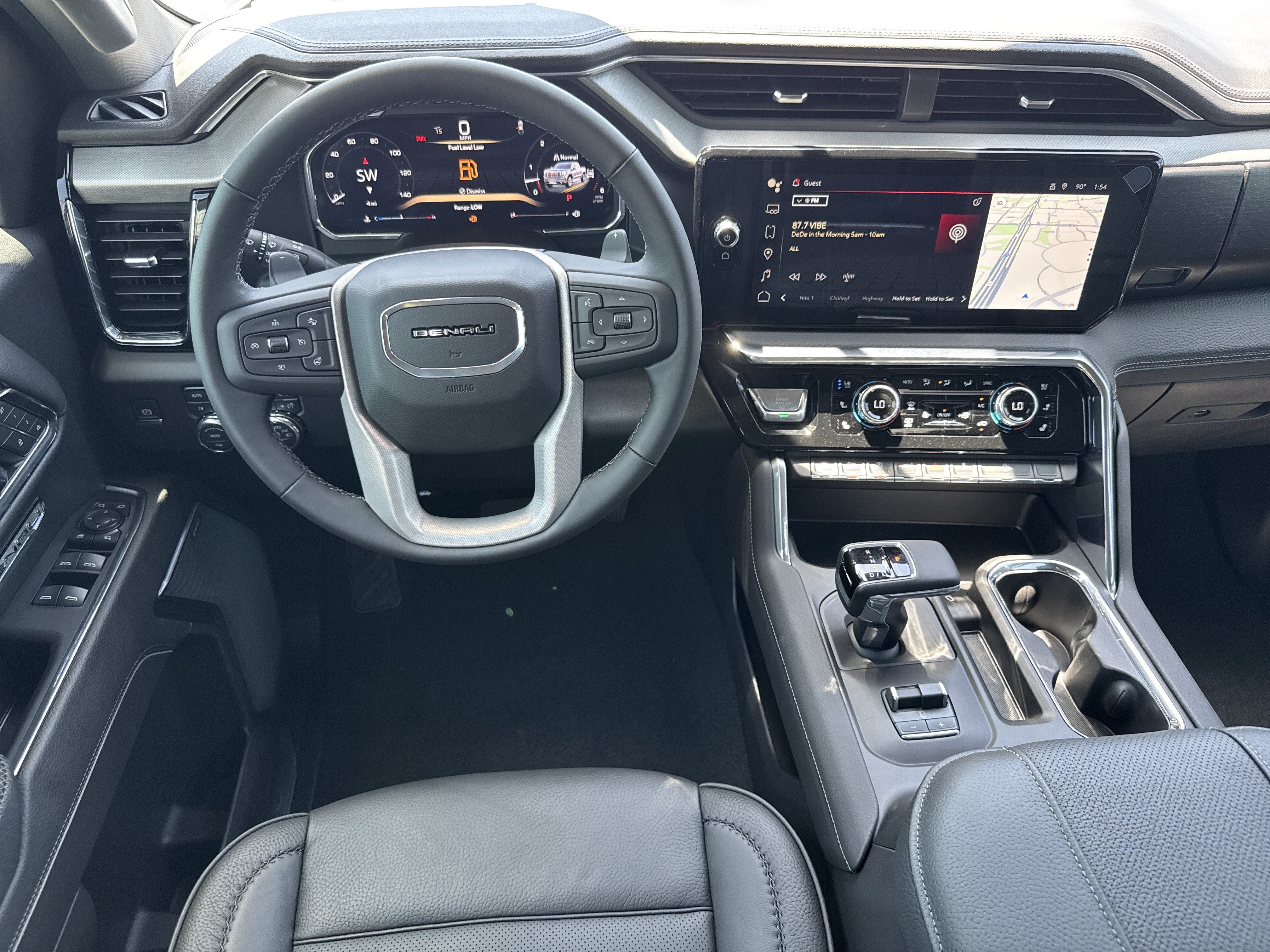 New 2026 GMC Sierra 1500 Denali w/ Denali Reserve Package AWD/4WD image 18