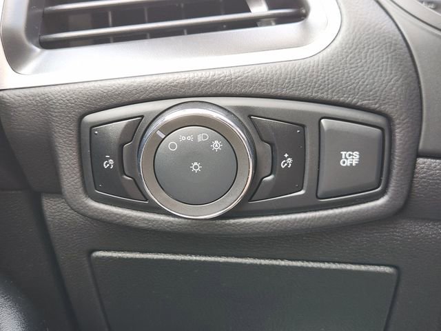 Used 2024 Ford Edge SE w/ Black Appearance Package image 23