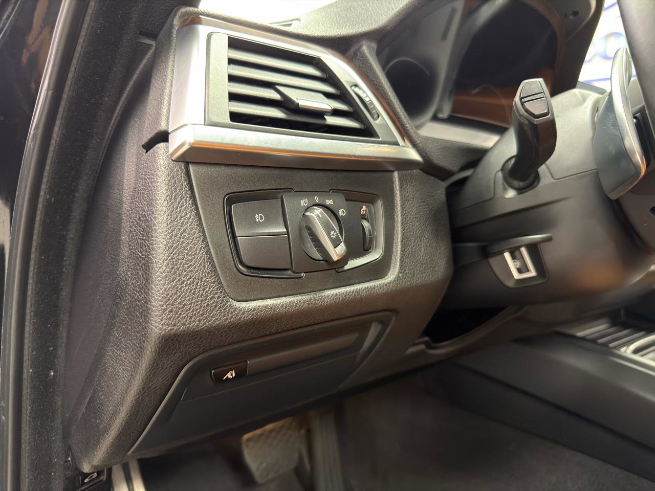 Used 2019 BMW 440i xDrive Convertible w/ M Sport Package image 22