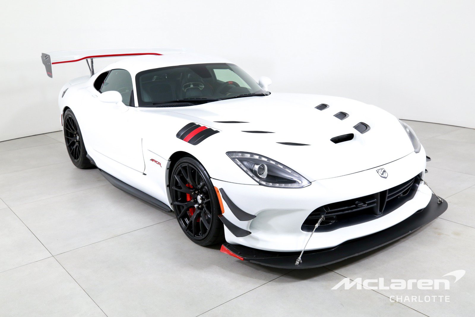 Used 2017 Dodge Viper ACR w/ Extreme Aero Package RWD image 3