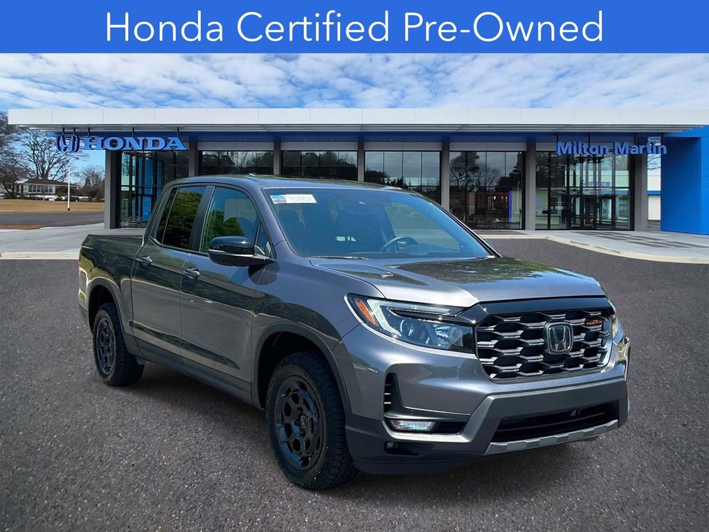 Certified 2025 Honda Ridgeline TrailSport+ image 1