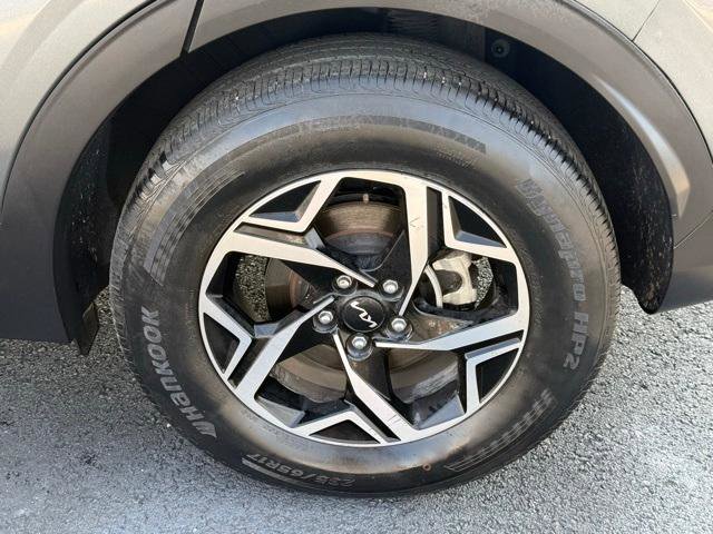 Used 2023 Kia Sportage LX image 20