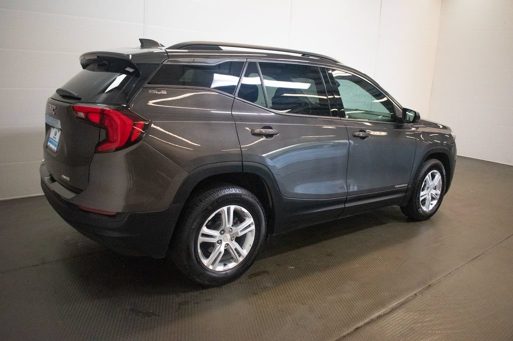 Used 2020 GMC Terrain SLE w/ Driver Convenience Package AWD/4WD image 4