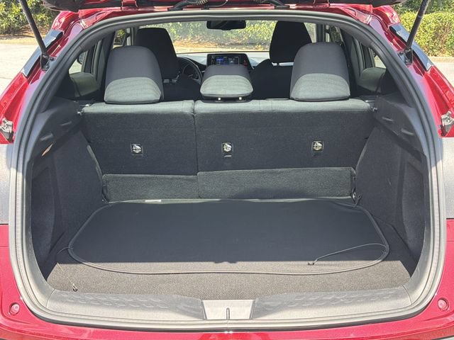 Used 2018 Toyota C-HR XLE FWD image 17