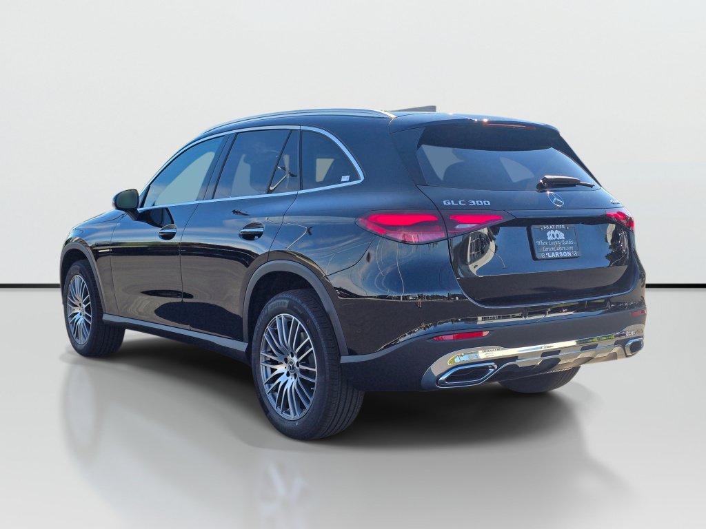 New 2027 Mercedes-Benz GLC 300 4MATIC image 3