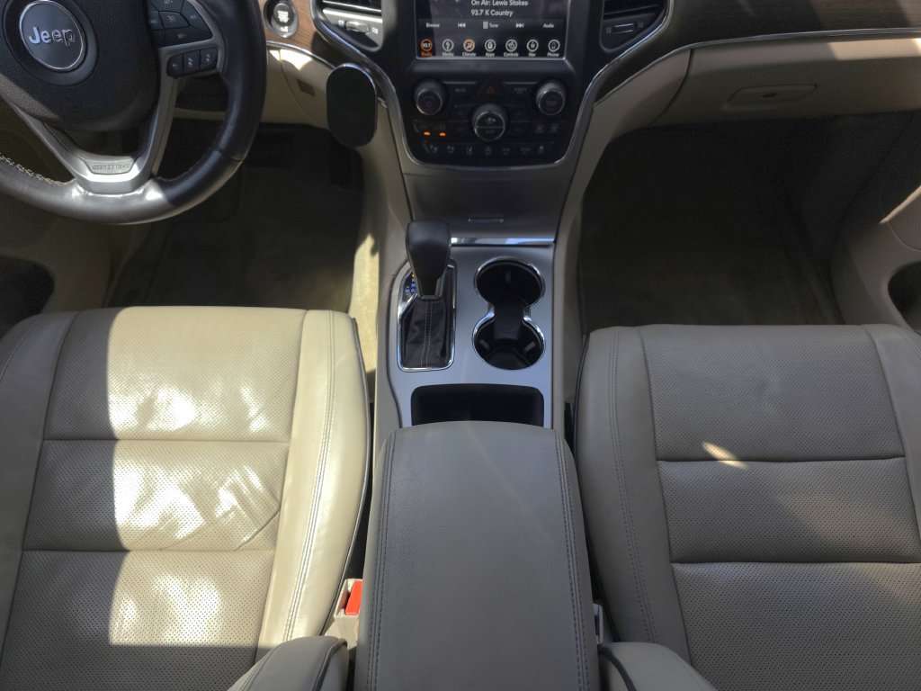 Used 2018 Jeep Grand Cherokee Overland RWD image 20