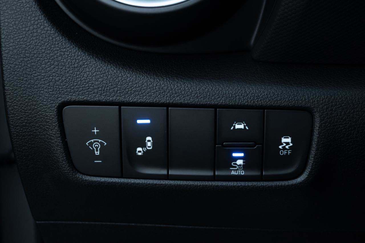 Used 2021 Hyundai Kona SEL image 25