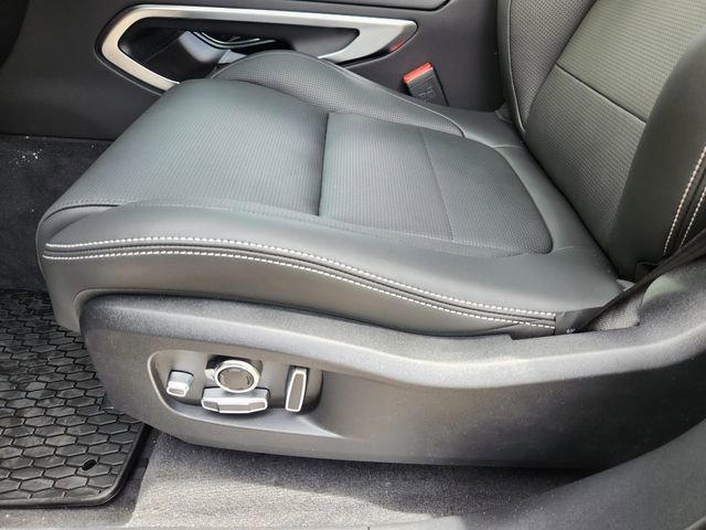 Used 2026 Jaguar F-PACE R-Dynamic S image 18