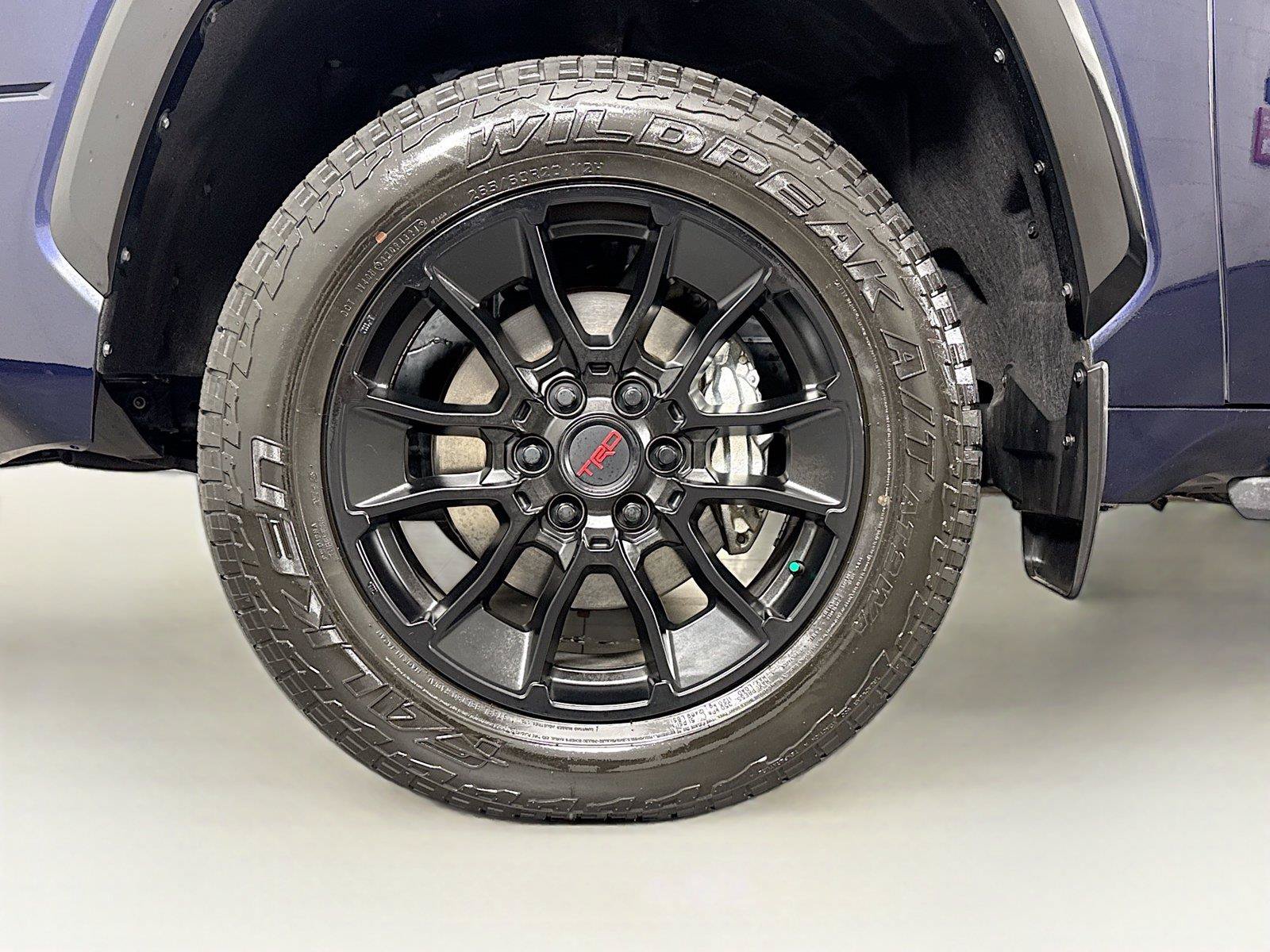 Used 2025 Toyota Tundra Platinum w/ TRD Off-Road Package AWD/4WD image 47