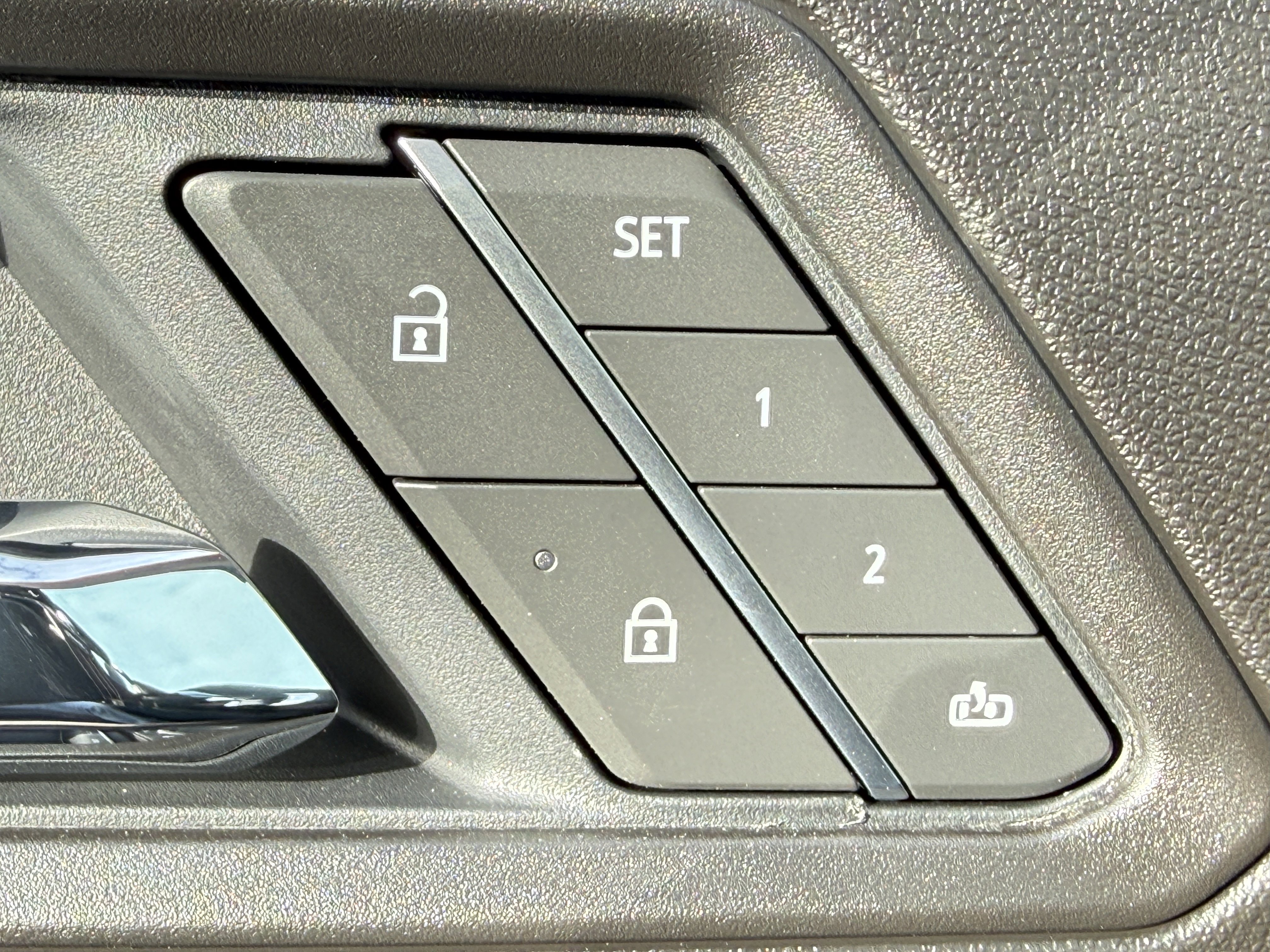 New 2026 GMC Canyon Denali image 37