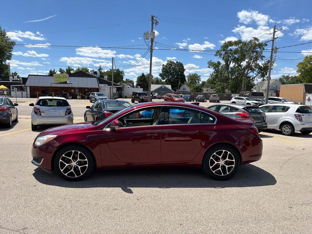 Used 2017 Buick Regal Sport Touring FWD image 5