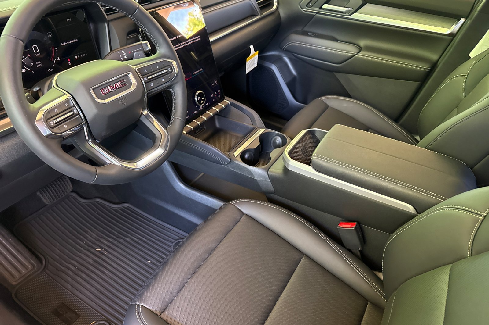 New 2026 GMC Terrain Elevation w/ Elevation Premium Package AWD/4WD image 11