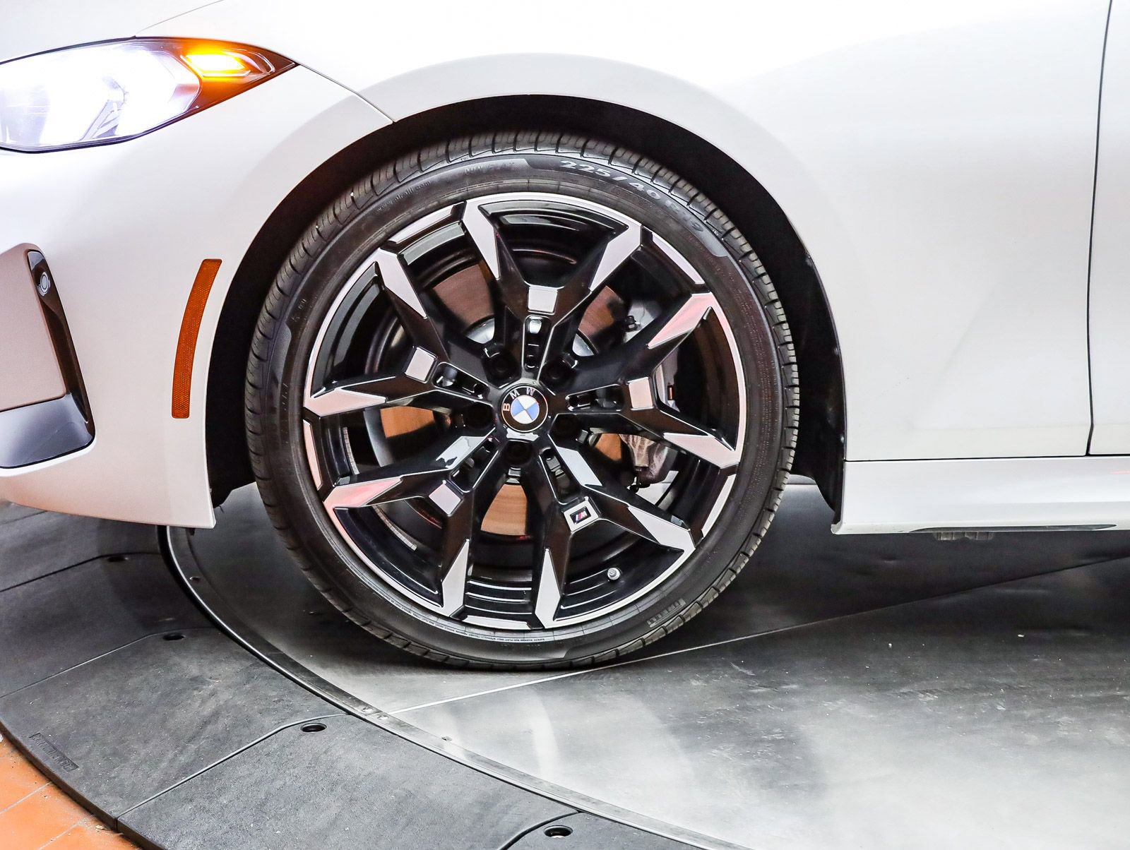 Used 2026 BMW 330i Sedan image 10