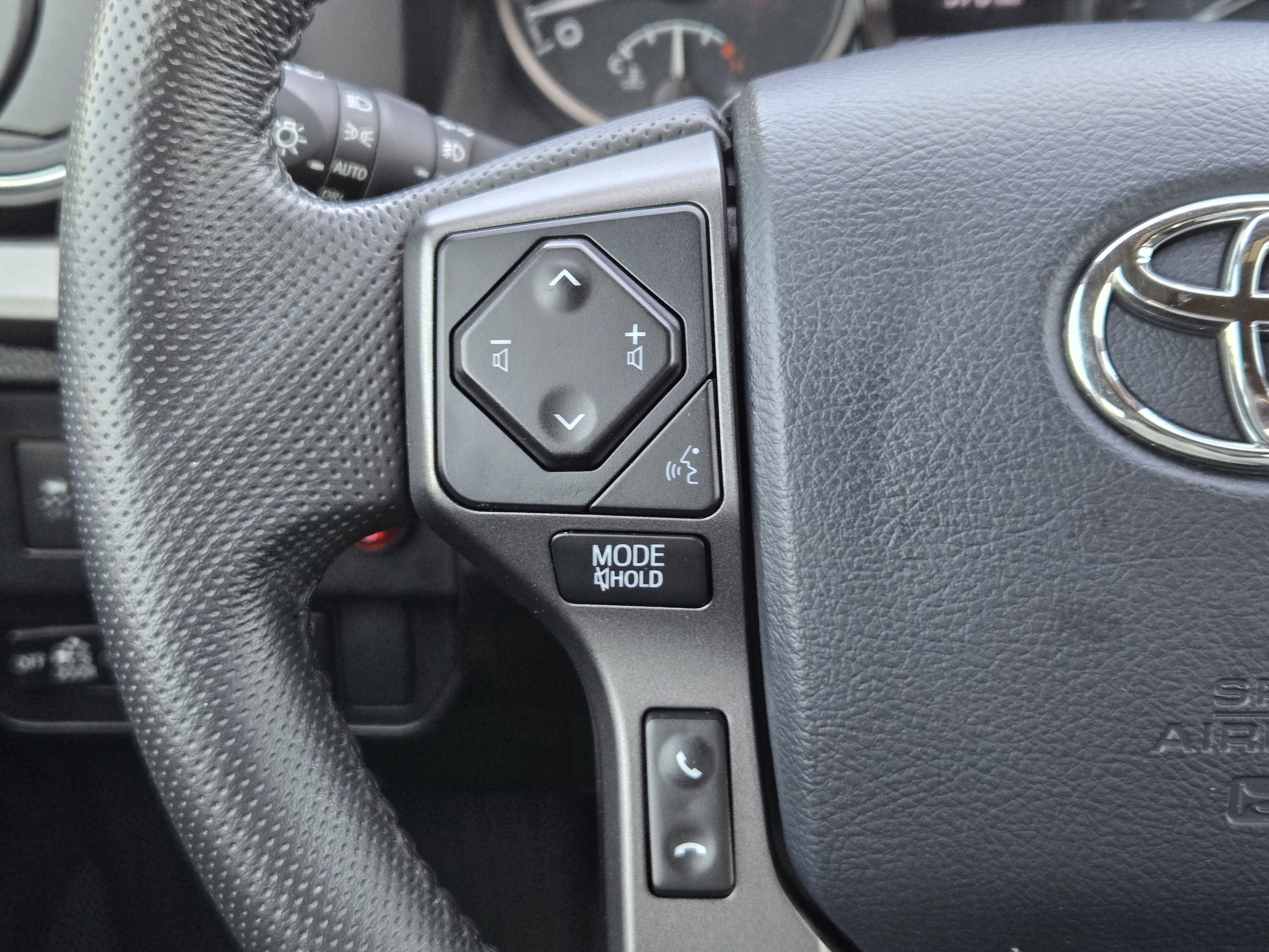Used 2020 Toyota Tacoma TRD Pro AWD/4WD image 26