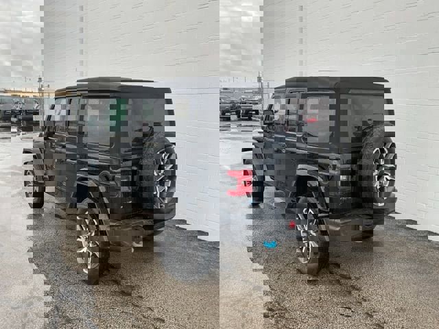 Used 2024 Jeep Wrangler Unlimited w/ Convenience Group image 32