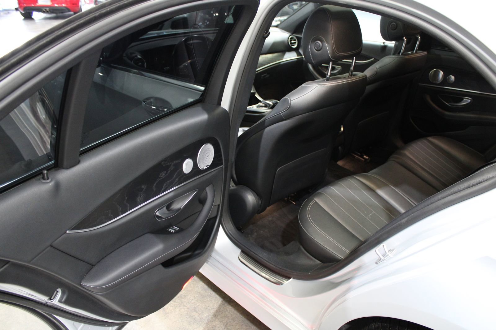 Used 2018 Mercedes-Benz E 300 image 16