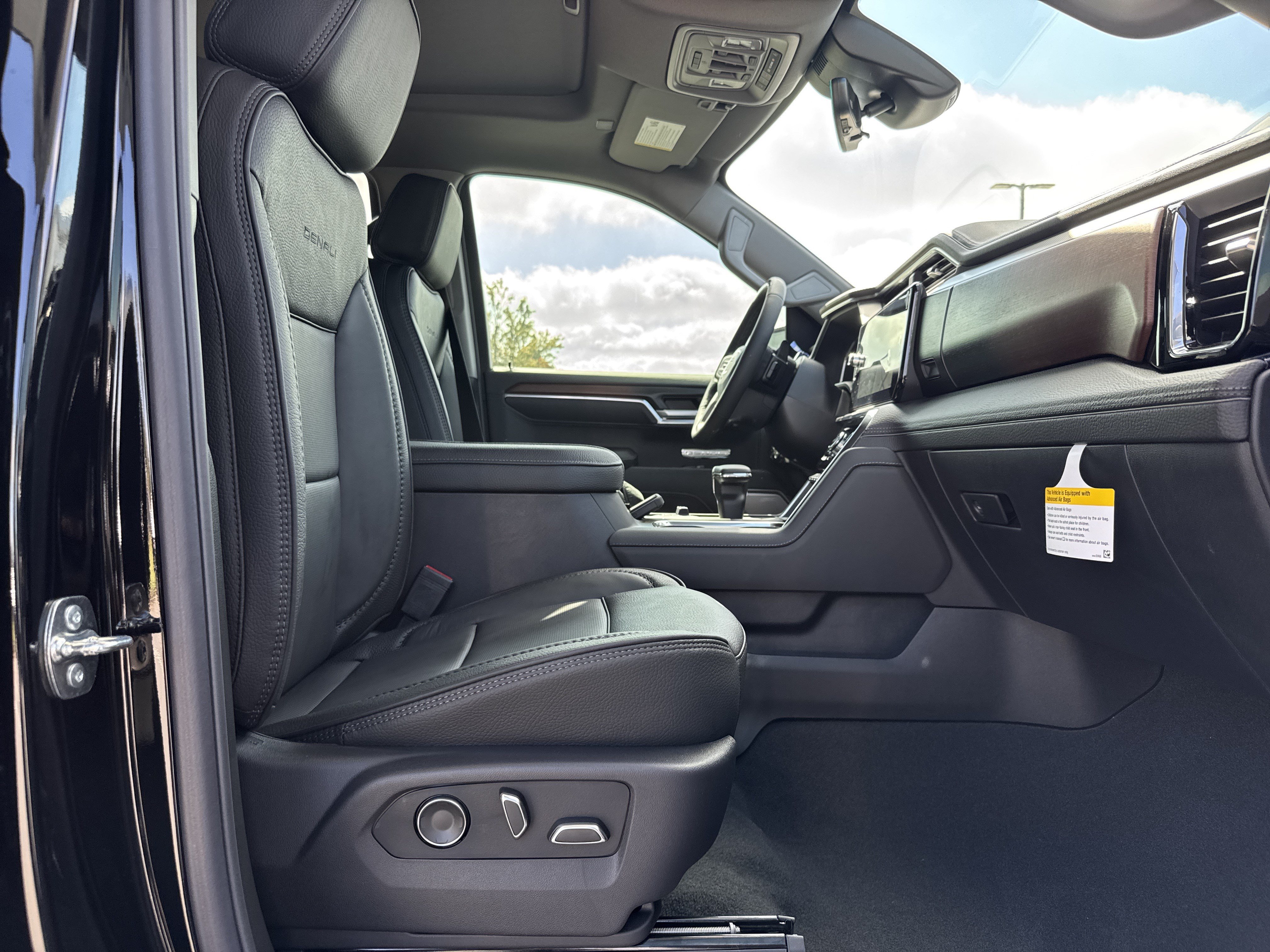 New 2026 GMC Sierra 1500 Denali AWD/4WD image 32