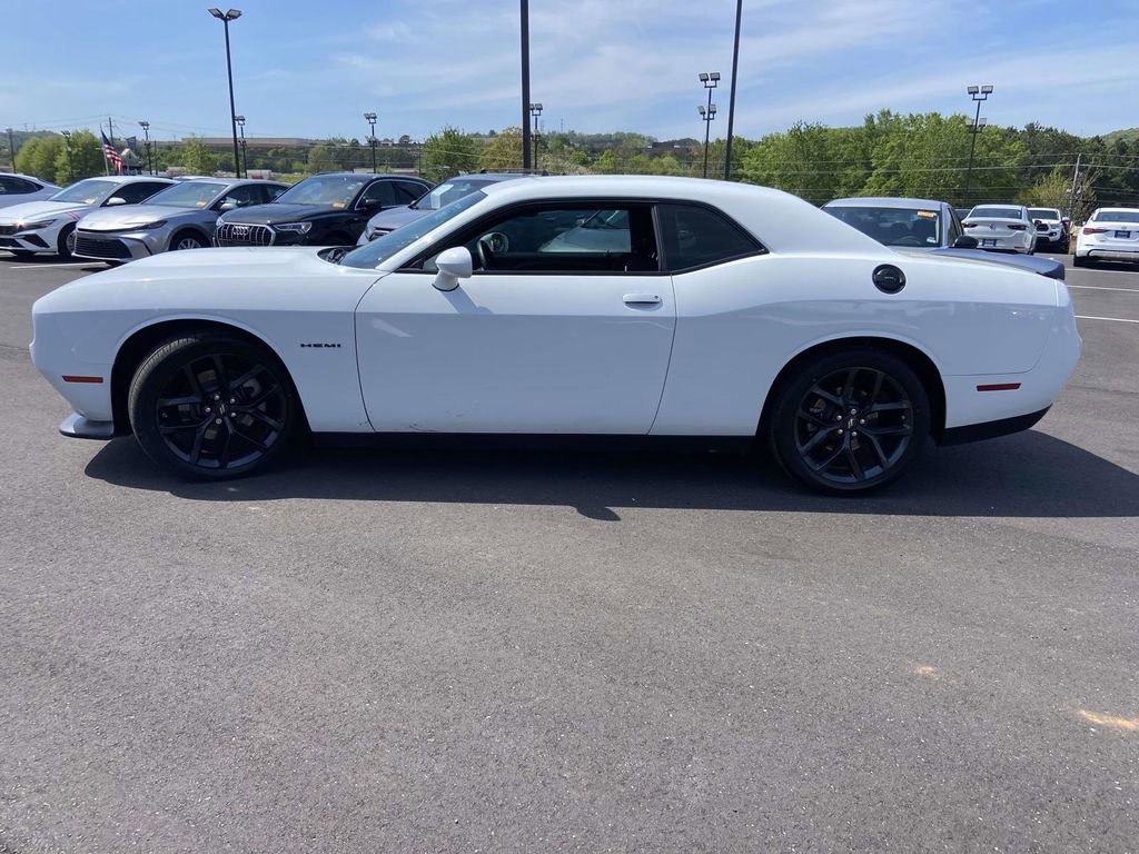 Used 2022 Dodge Challenger R/T w/ Blacktop Package image 6