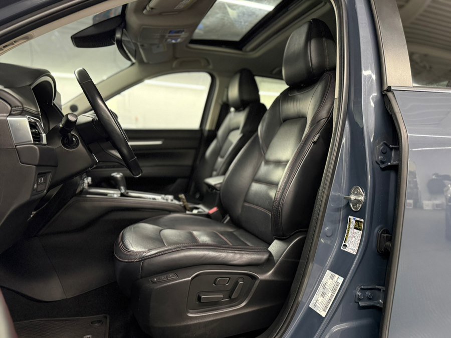 Used 2021 MAZDA CX-5 Carbon Edition image 18