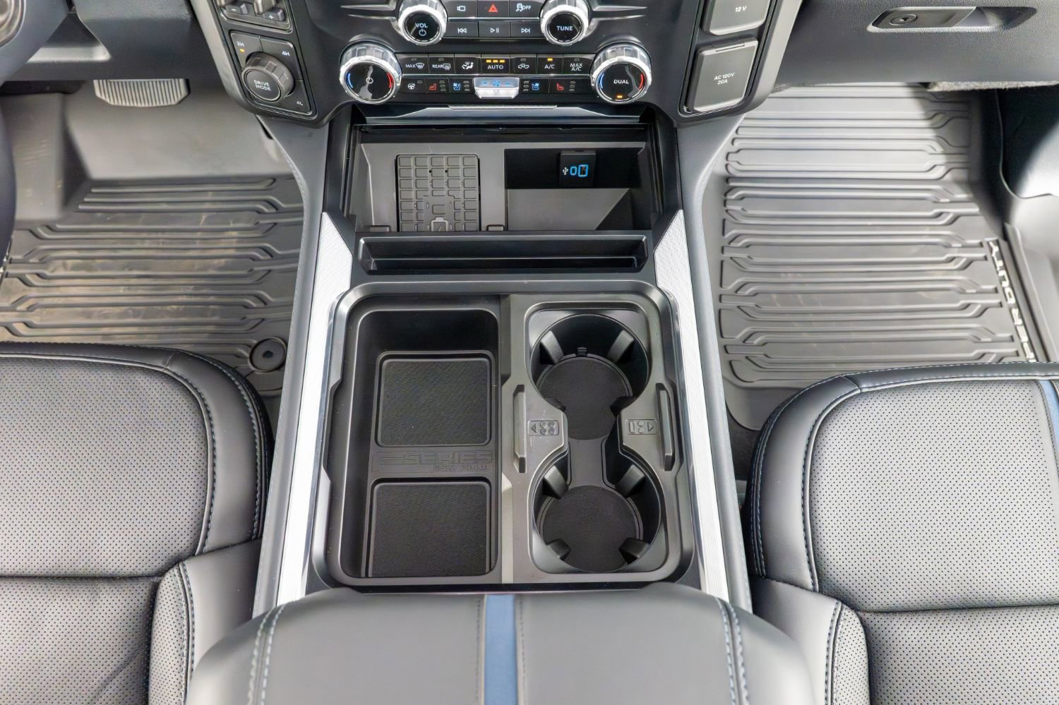 Used 2026 Ford F350 Platinum image 30