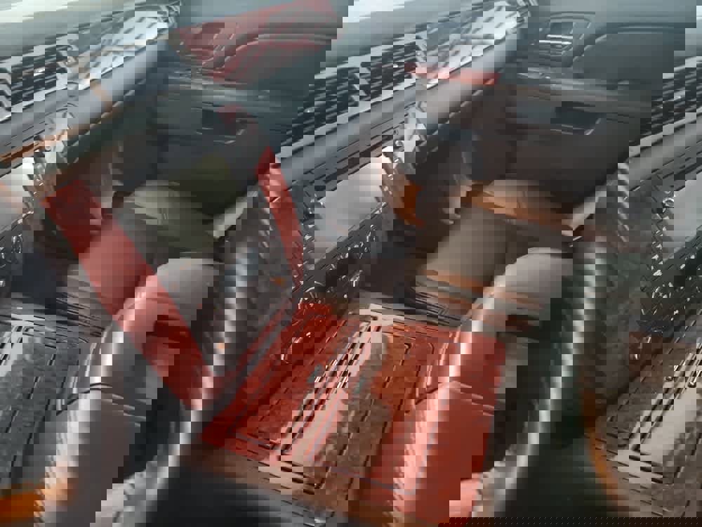 Used 2013 Chevrolet Avalanche LTZ image 26