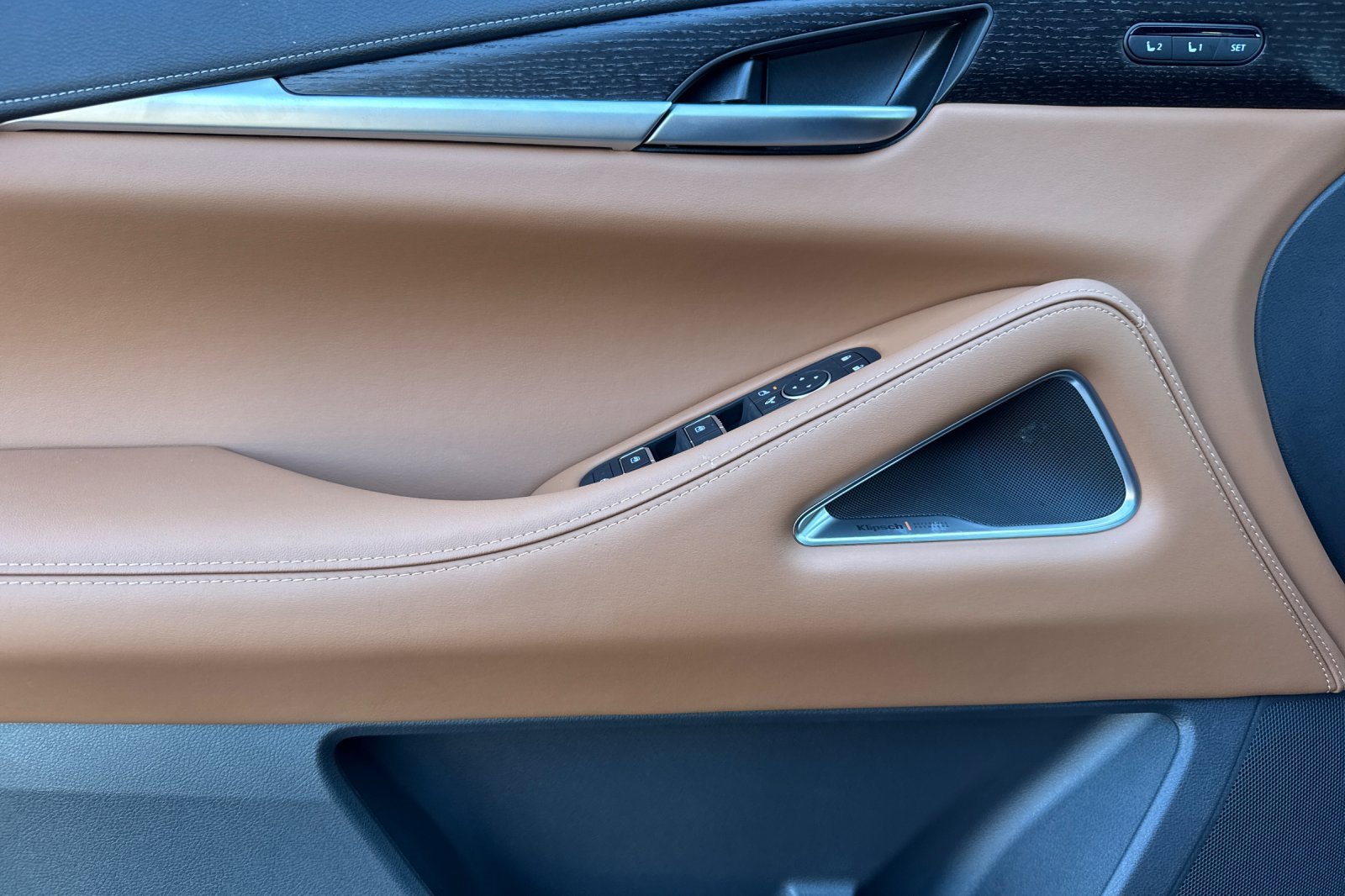 New 2026 INFINITI QX60 Autograph w/ Dark Cargo Package image 10