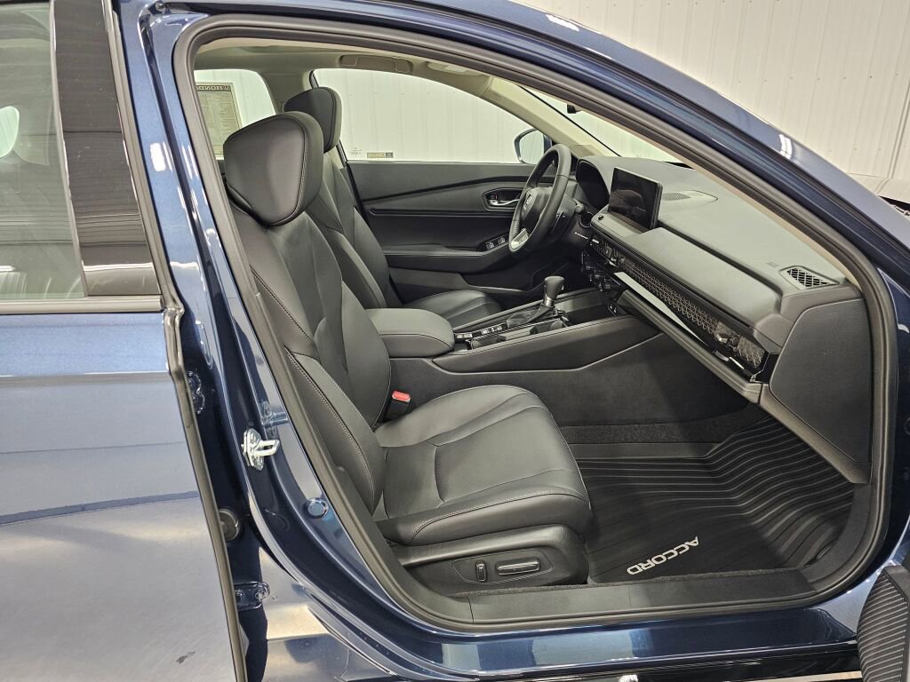 New 2025 Honda Accord Touring image 7