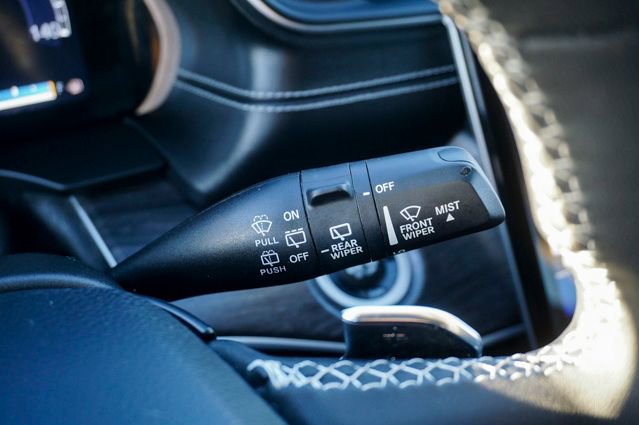 Used 2023 Jeep Grand Cherokee Limited w/ Luxury Tech Group II image 27