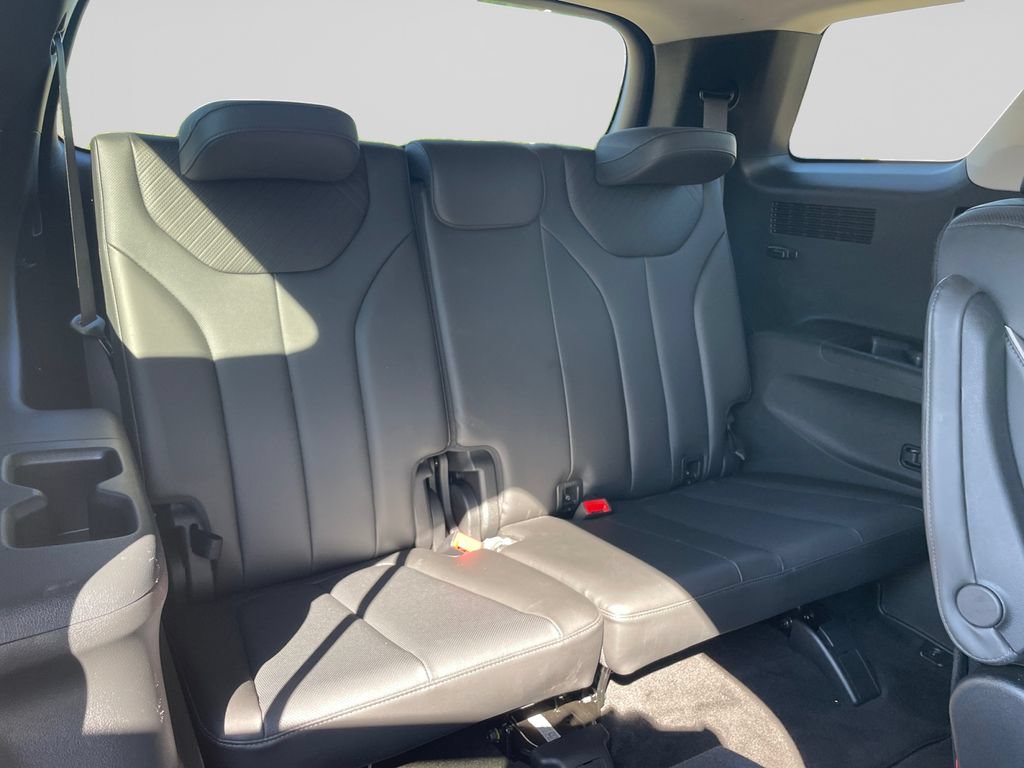 Used 2025 Hyundai Palisade SEL AWD/4WD image 14
