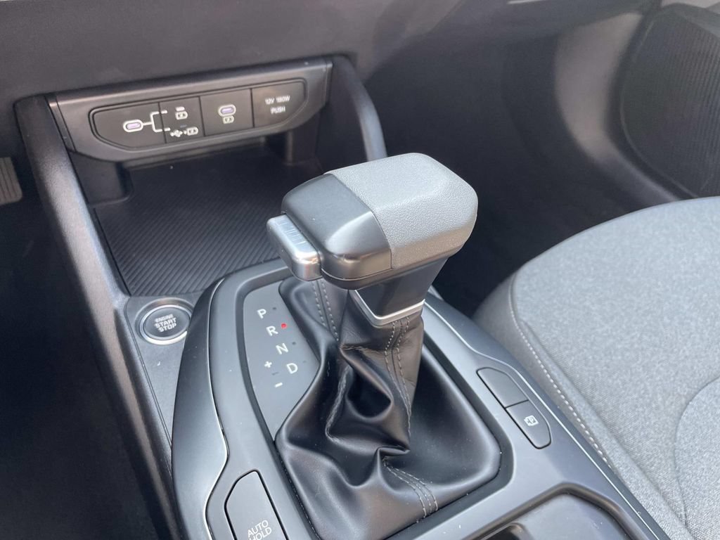 Used 2025 Kia K4 FWD image 22