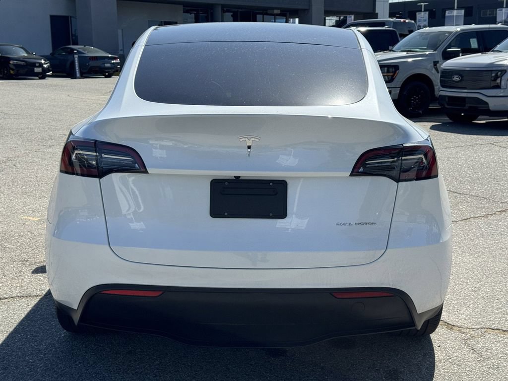 Used 2023 Tesla Model Y AWD image 5