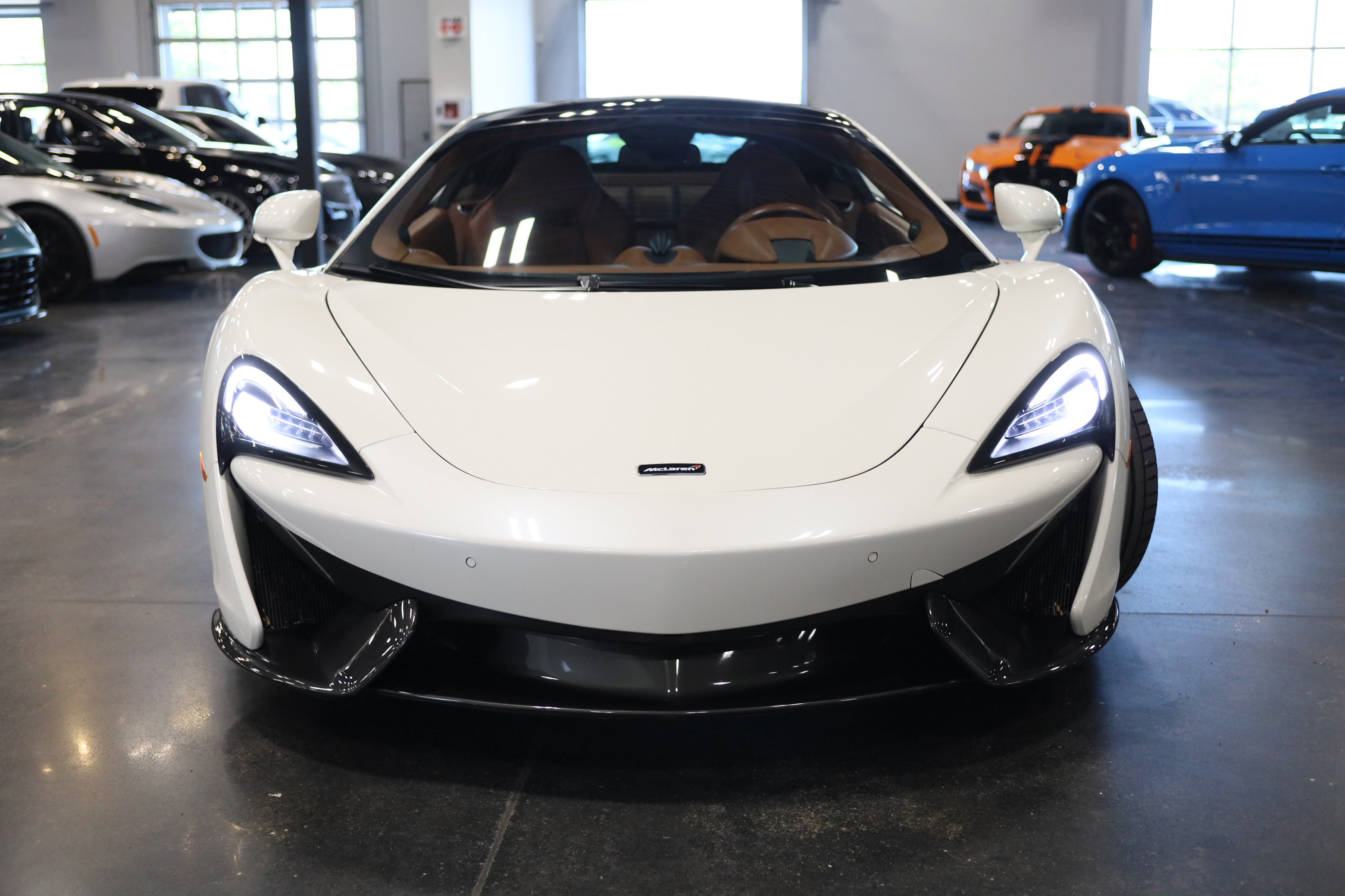 Used 2017 McLaren 570S RWD image 2