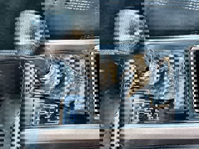 Used 2021 Toyota Tacoma SR5 w/ Trail Edition image 16