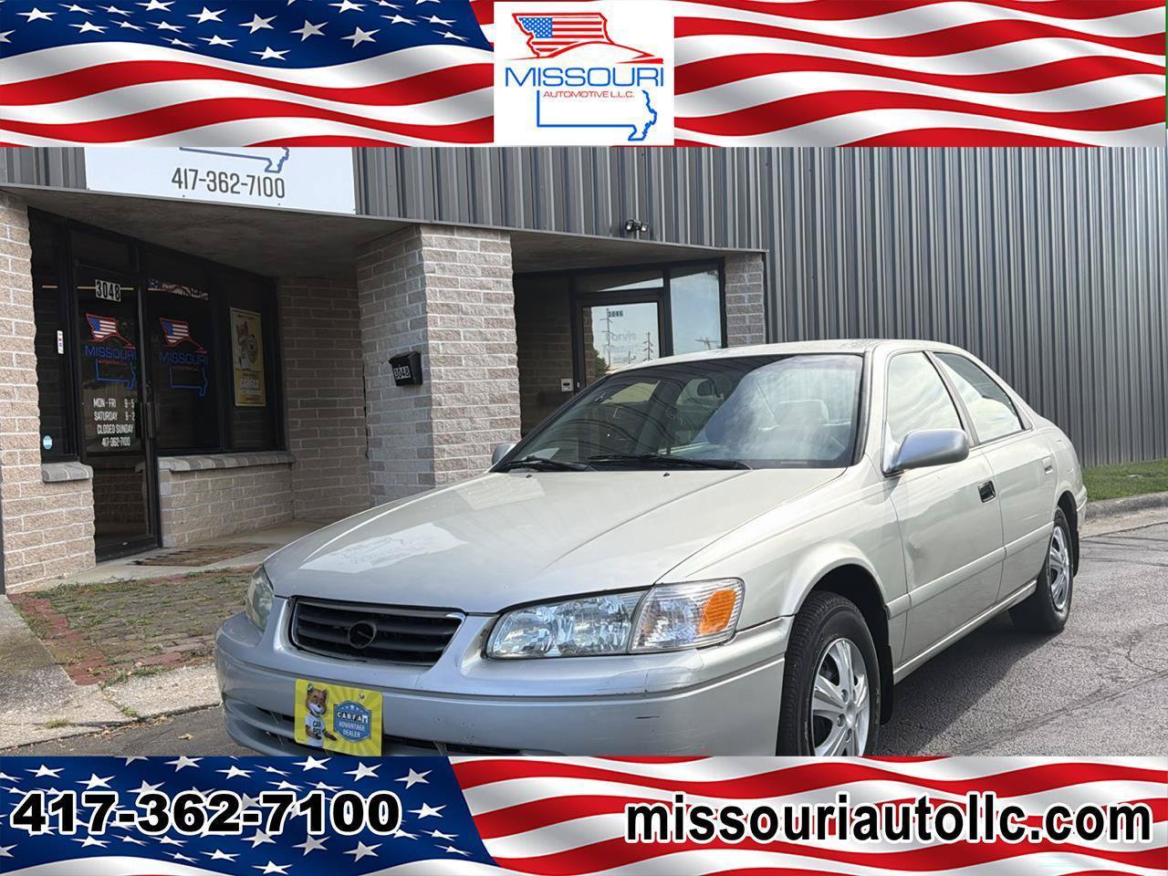 Used 2000 Toyota Camry CE FWD image 1